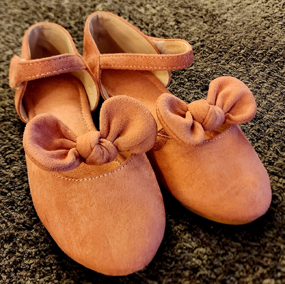 Little girl's size 31 (US13) Pink Flats